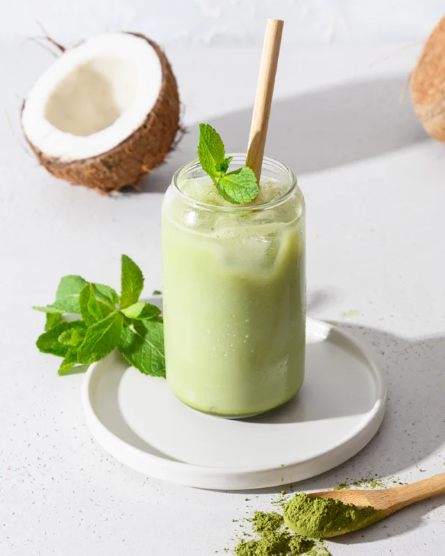 El matcha ya es 🔝 por sí solo…
¡Pero cuando lo combinas con leche de coco o agua de coco es otro nivel! 🥥💚

¿Por qué?
✔ Energía natural 
✔ Antioxidantes que tu cuerpo ama
✔ Leche o agua de coco = combo perfecto: más sabor, más beneficios, puro sabor tropical 🌴

Hazle un upgrade a tu matcha y siéntete bien desde el primer sorbo. 😎

#aguadecoco #lechedecoco #matcha #elcomboperfecto #top